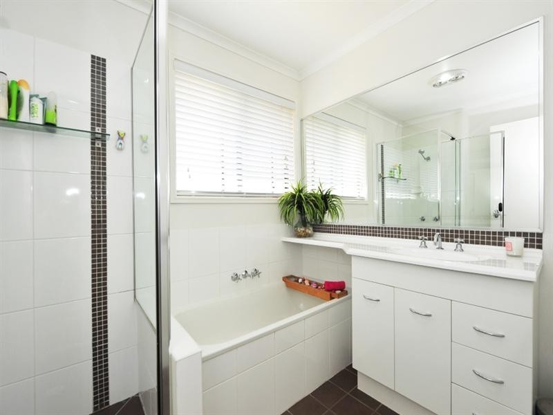 20 Tennyson Court, Westbrook QLD 4350