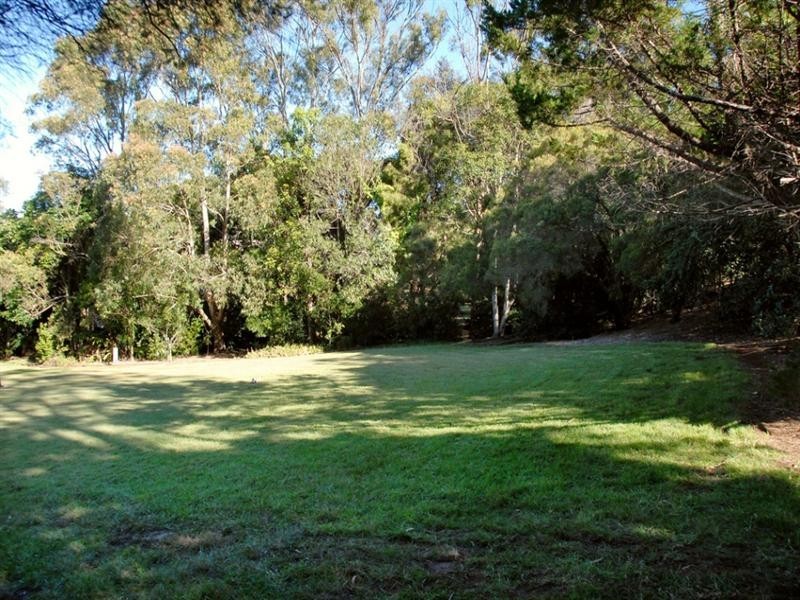 11 Dorge Street, Middle Ridge QLD 4350
