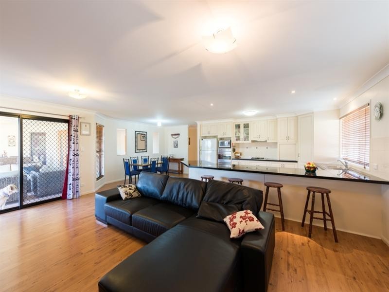 5 Jacqueline Street, Glenvale QLD 4350