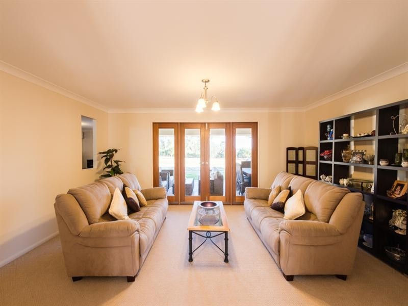 5 Jacqueline Street, Glenvale QLD 4350