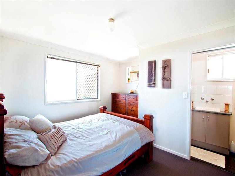 41 Martini Street, Mount Lofty QLD 4350