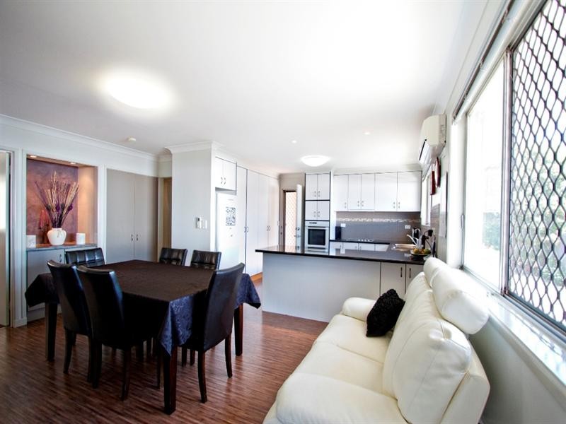 41 Martini Street, Mount Lofty QLD 4350