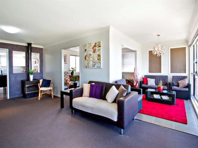 41 Martini Street, Mount Lofty QLD 4350