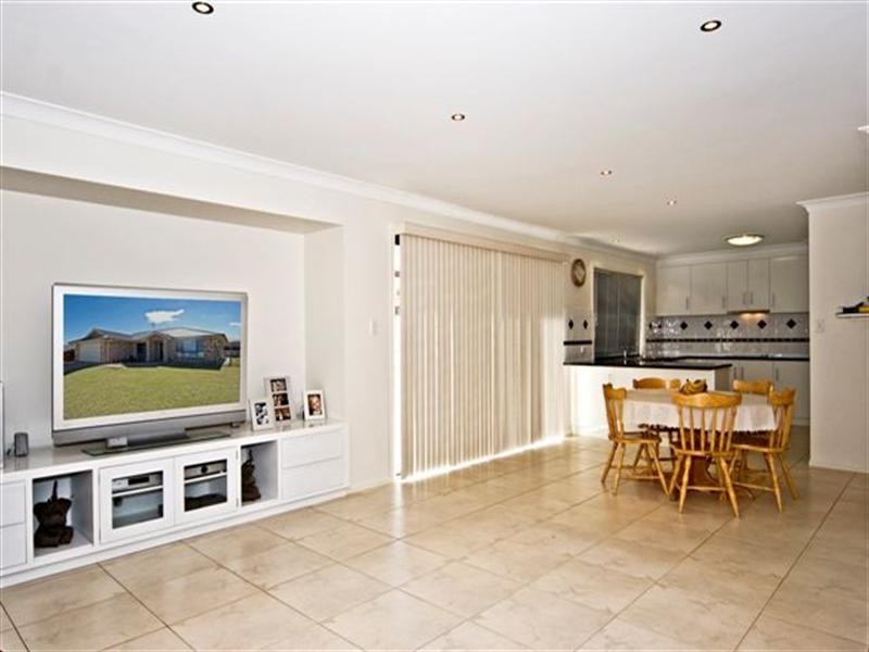 24 Whitman Street, Westbrook QLD 4350