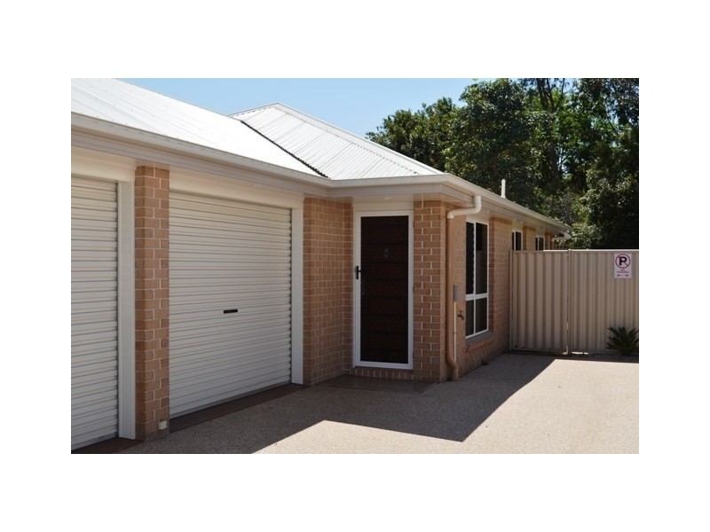 2/3 Phyllis Street, Harristown QLD 4350