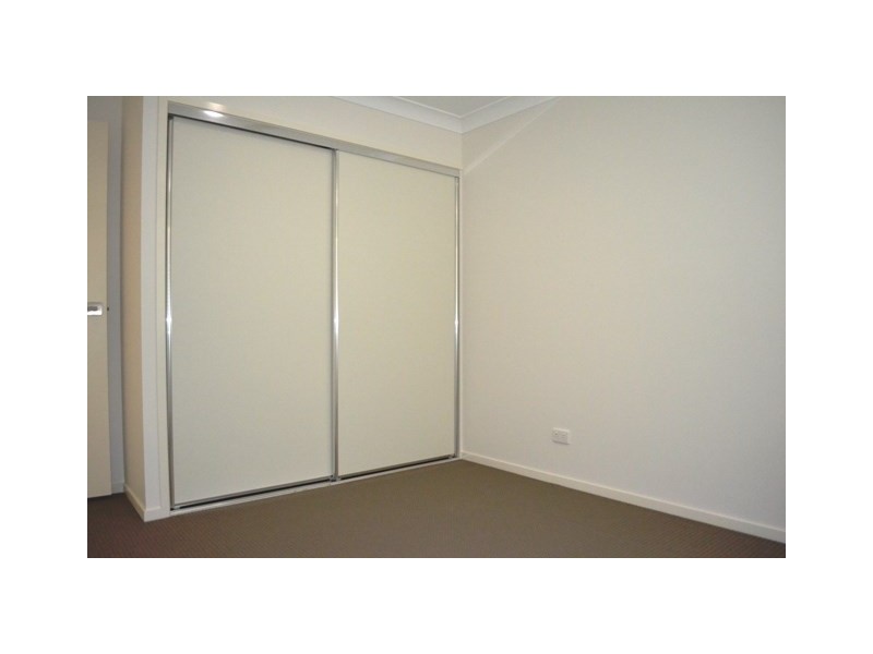 2/3 Phyllis Street, Harristown QLD 4350