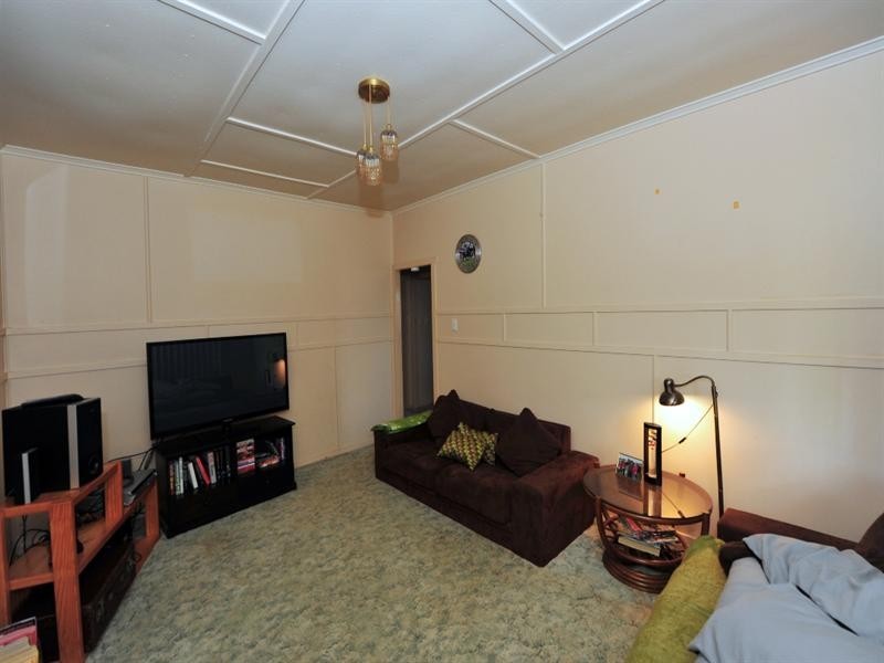 48 and 50 Rob Street, Newtown QLD 4350