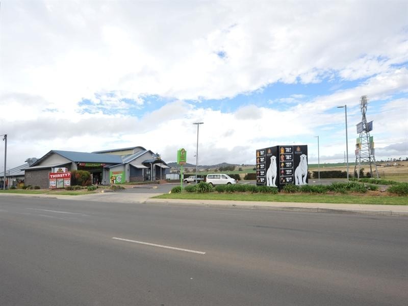 Unit 5, 98 Main Street, Westbrook QLD 4350