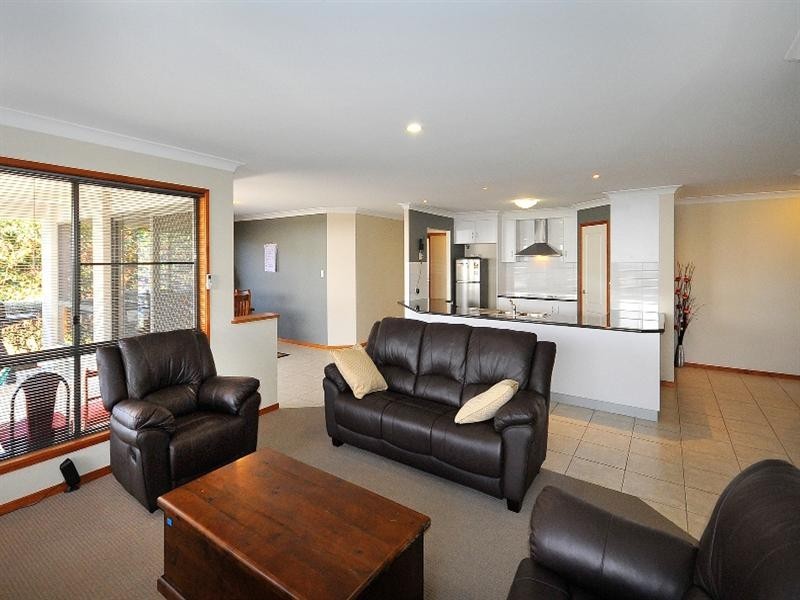 538 Hume Street, Middle Ridge QLD 4350