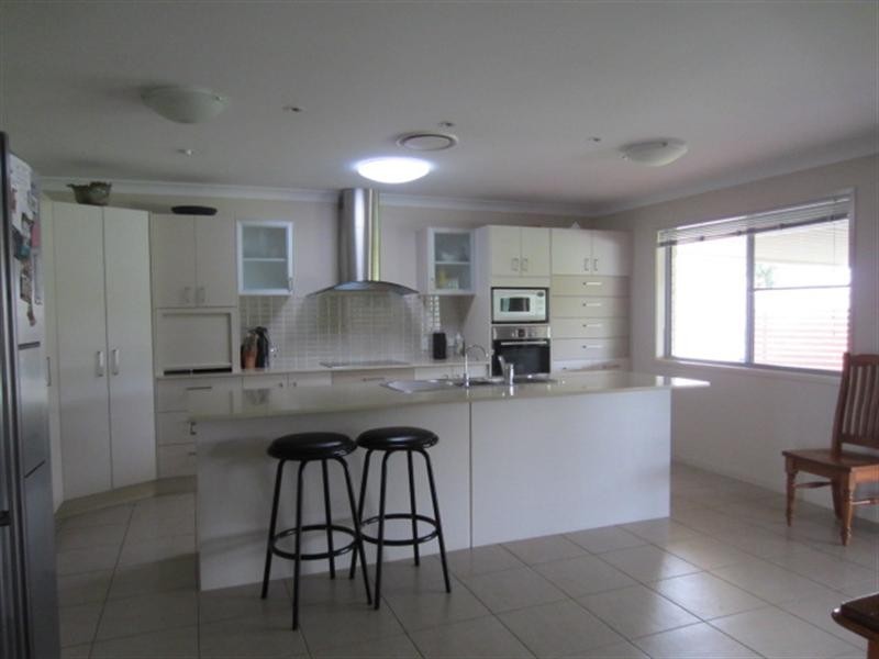 32 Bunya View Drive, Highfields QLD 4352