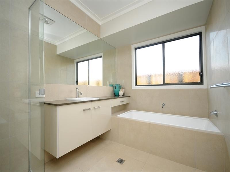 6 Bennett Street, Kleinton QLD 4352