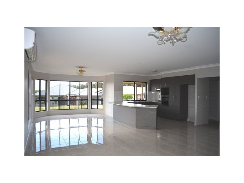 12 Currawong Street, Rangeville QLD 4350