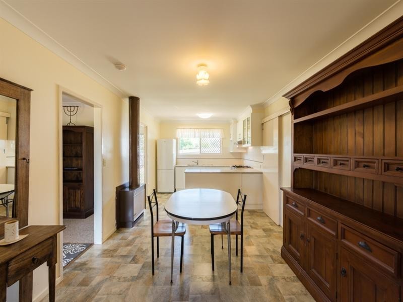 4 Luke Street, Kearneys Spring QLD 4350