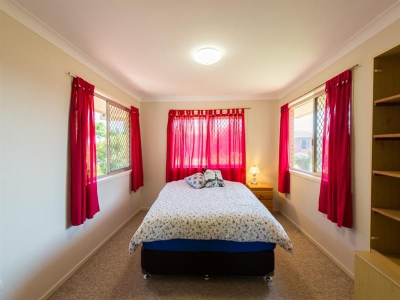 4 Luke Street, Kearneys Spring QLD 4350