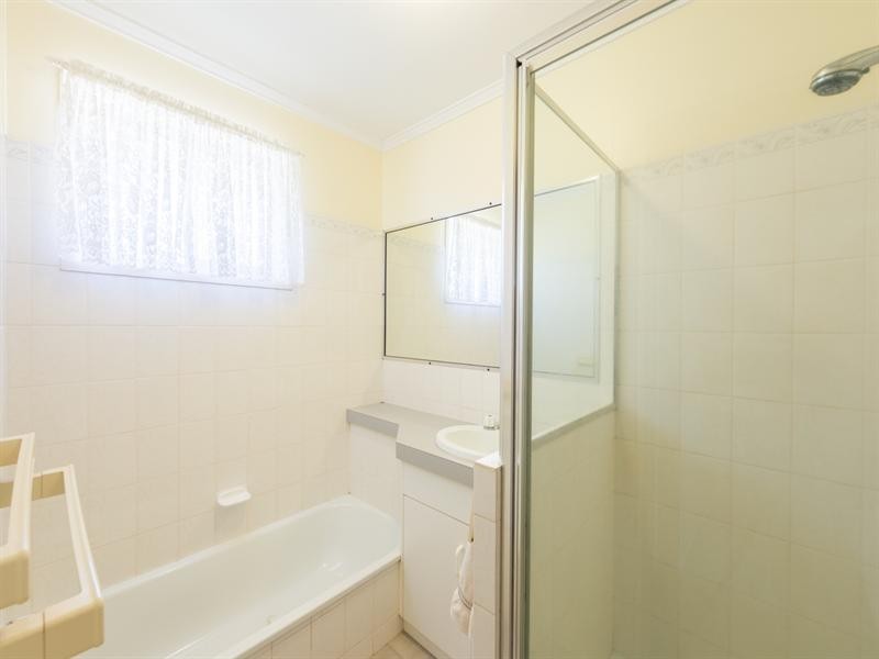 4 Luke Street, Kearneys Spring QLD 4350