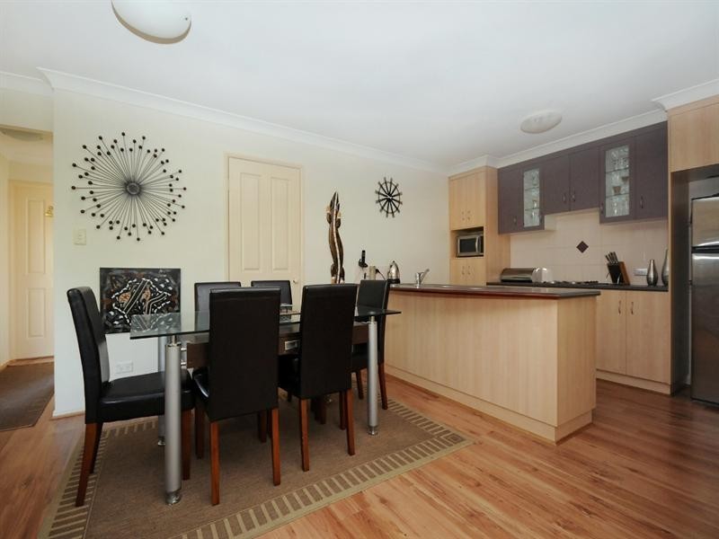 1/4a Cox Street, Wilsonton QLD 4350