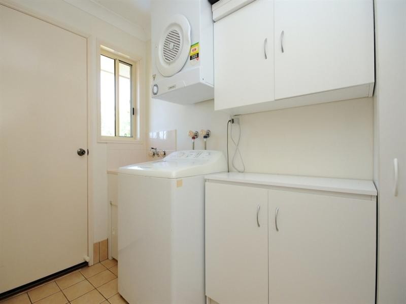 1/4a Cox Street, Wilsonton QLD 4350