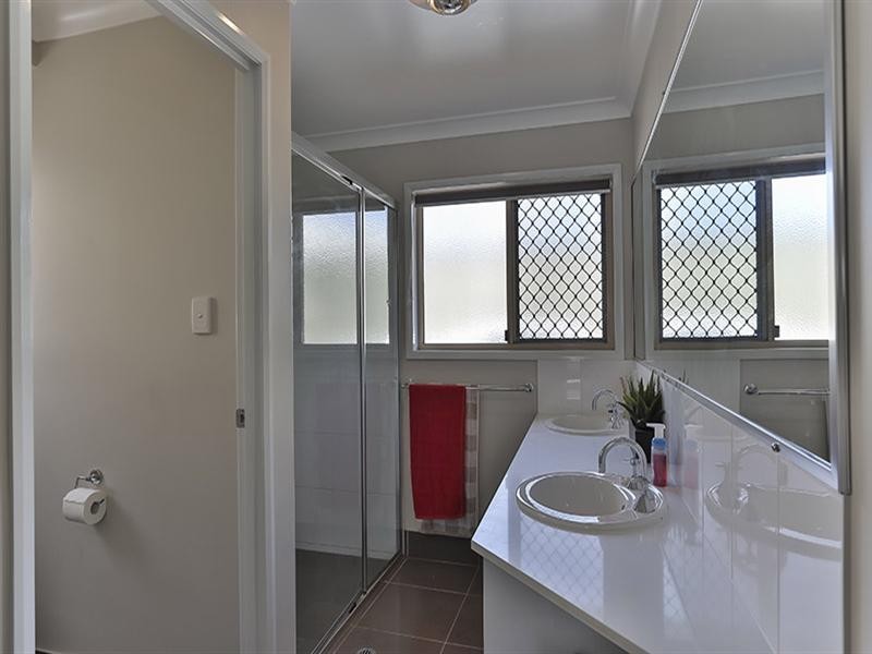 10 Devoran Street, Kleinton QLD 4352