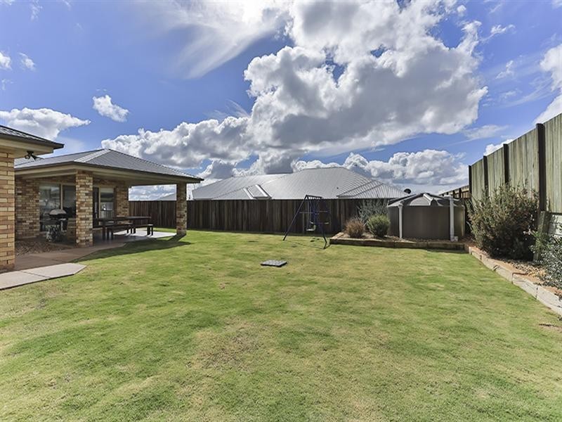 10 Devoran Street, Kleinton QLD 4352