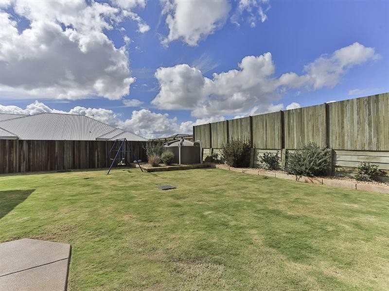 10 Devoran Street, Kleinton QLD 4352