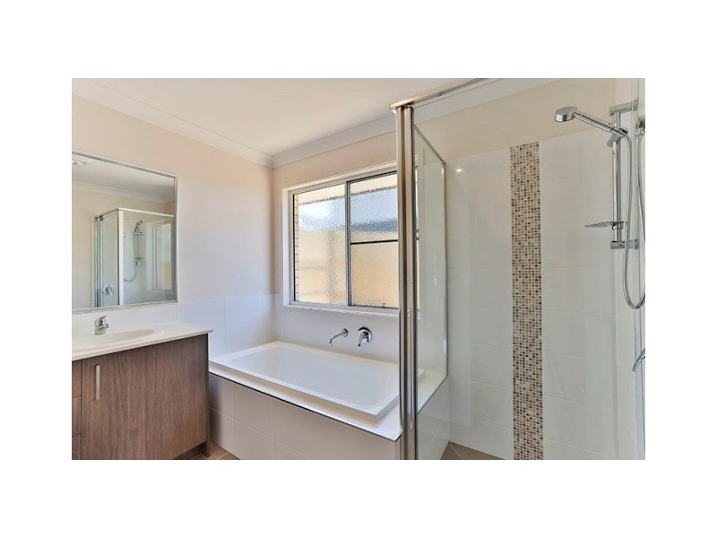 30 Edwin Street, Westbrook QLD 4350