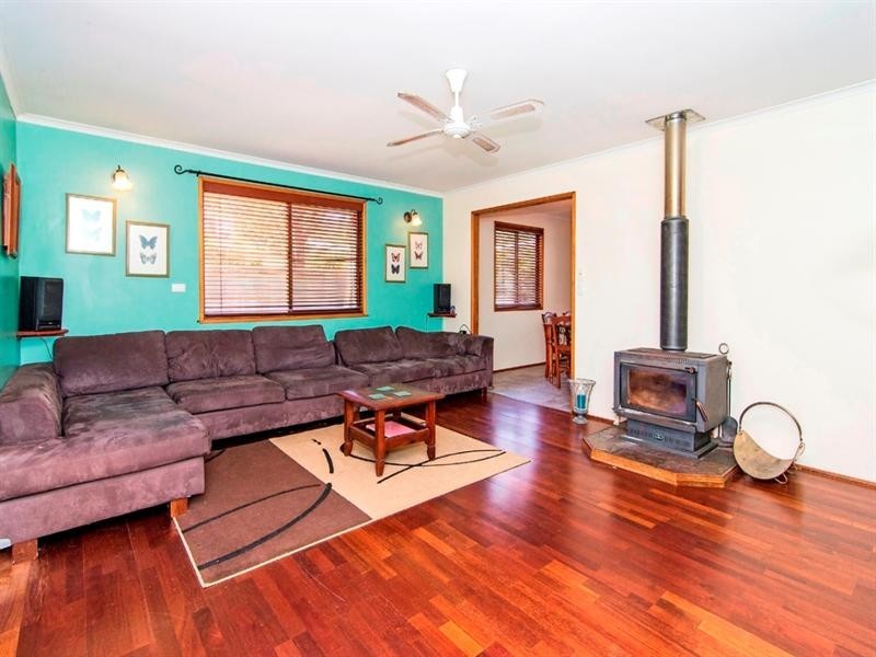 6 Hillview Crescent, Gowrie Junction QLD 4352