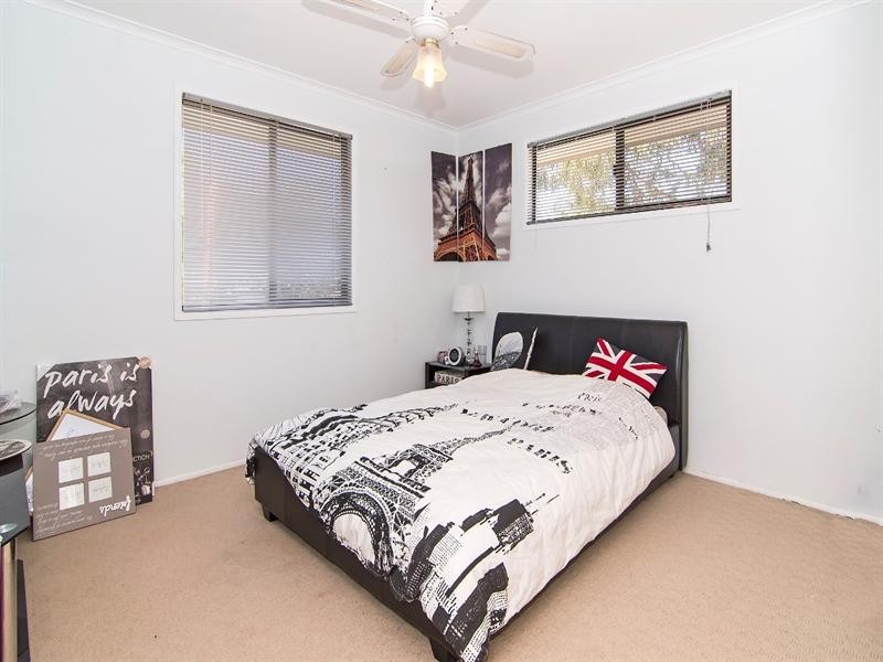 6 Hillview Crescent, Gowrie Junction QLD 4352