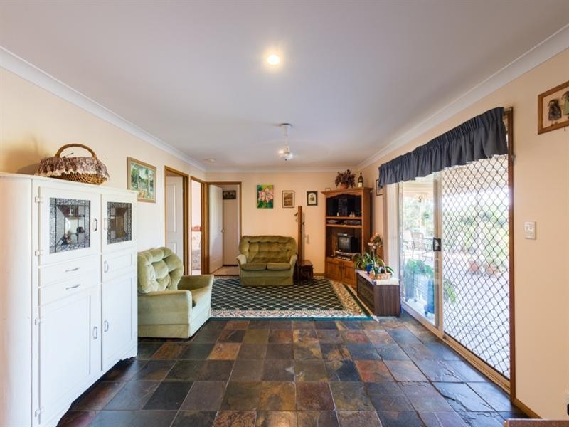 12 Debra Street, Withcott QLD 4352