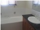 2/396 West Street, Kearneys Spring QLD 4350