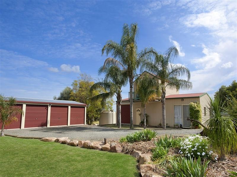 11 Jannuschs Road, Gowrie Mountain QLD 4350 the real estate agency