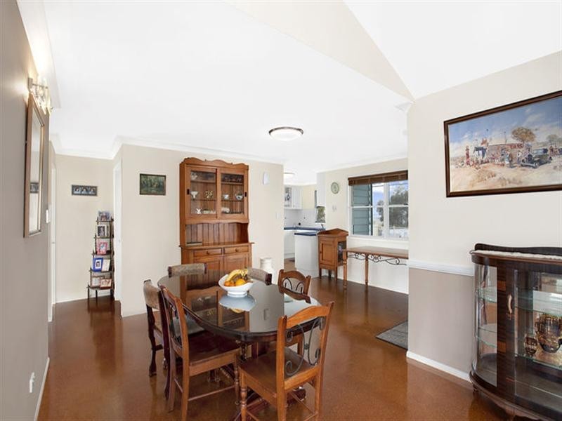 11 Jannuschs Road, Gowrie Mountain QLD 4350 the real estate agency