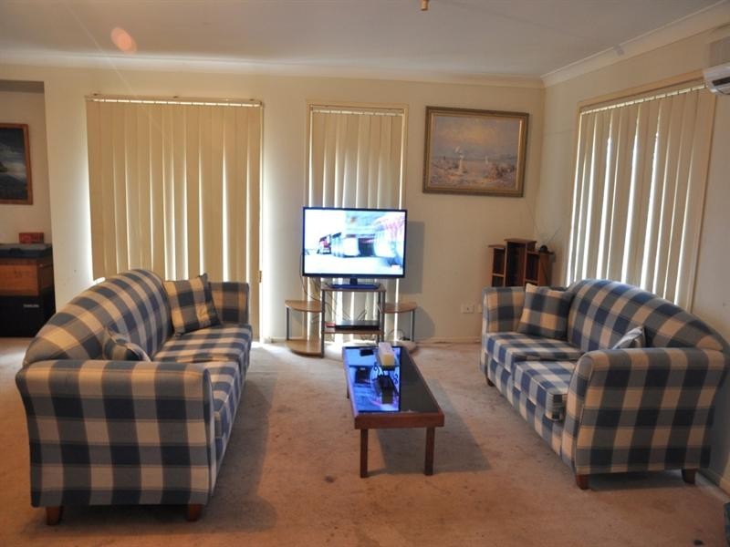 44 Hogg Street, Rockville QLD 4350