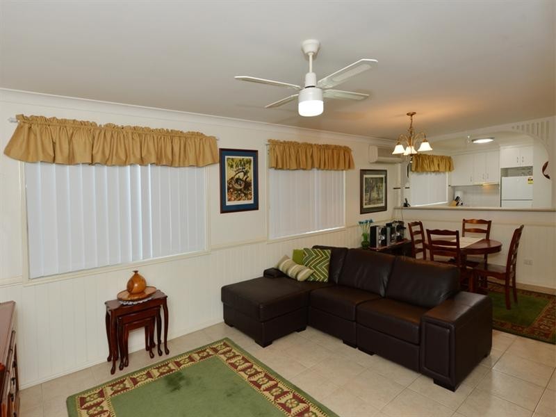 2/35a Searle Street, South Toowoomba QLD 4350