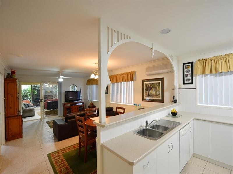 2/35a Searle Street, South Toowoomba QLD 4350