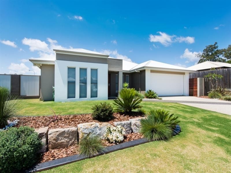15 Saba Court, Middle Ridge QLD 4350