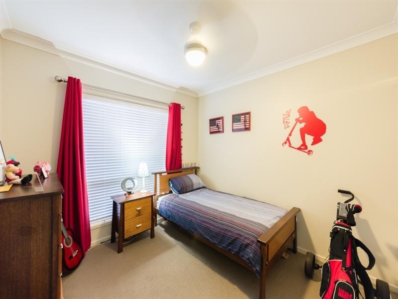 15 Saba Court, Middle Ridge QLD 4350