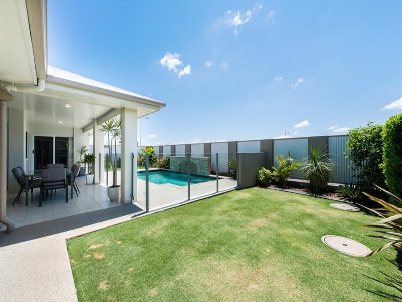 15 Saba Court, Middle Ridge QLD 4350