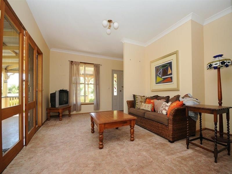 19 Bowtell Drive, Highfields QLD 4352