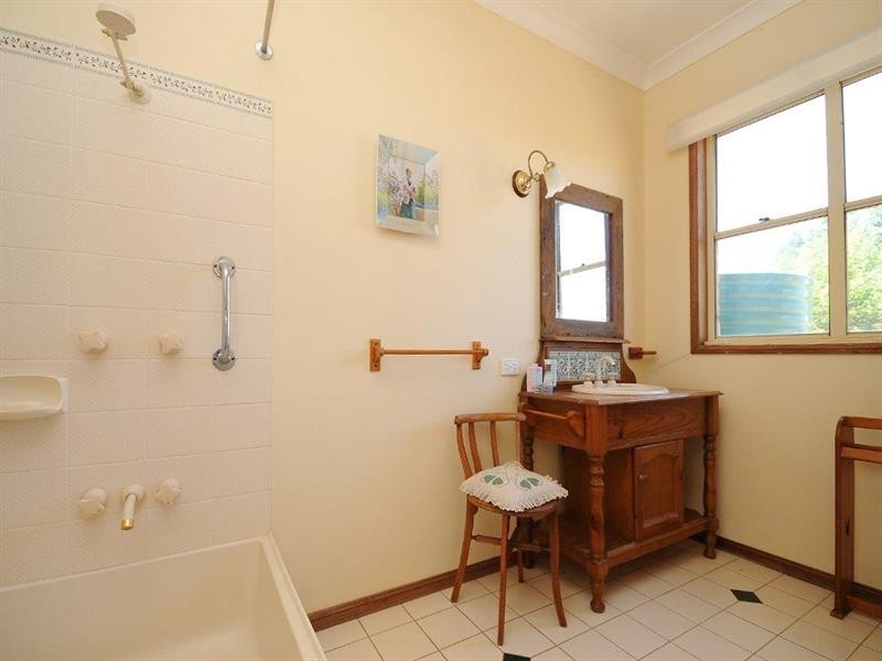 19 Bowtell Drive, Highfields QLD 4352