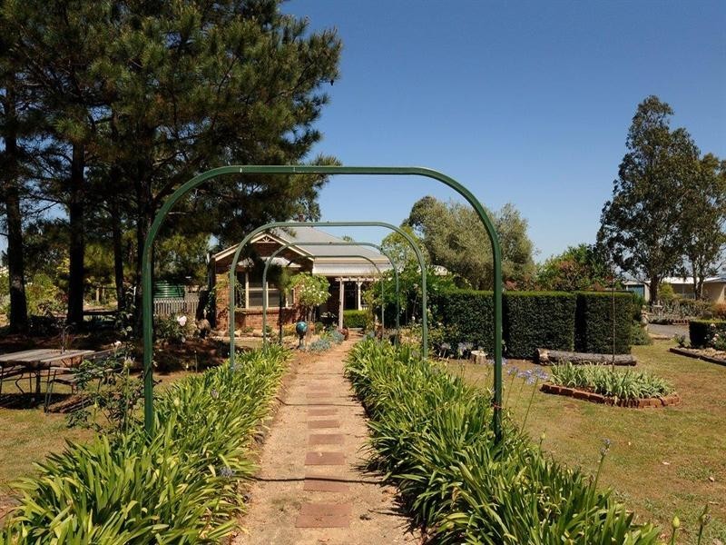 19 Bowtell Drive, Highfields QLD 4352