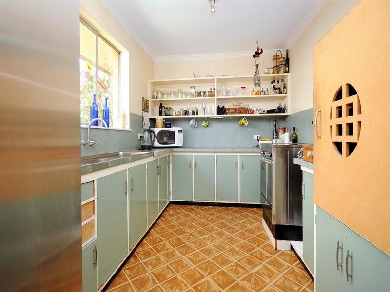 102 Long Street, Centenary Heights QLD 4350