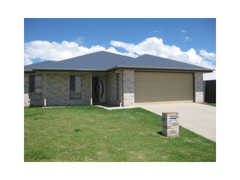1 Wren Street, Highfields QLD 4352