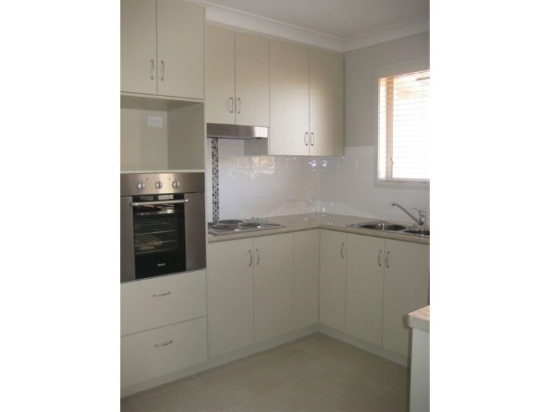 1 Wren Street, Highfields QLD 4352