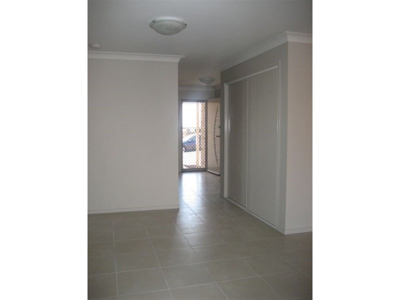 1 Wren Street, Highfields QLD 4352