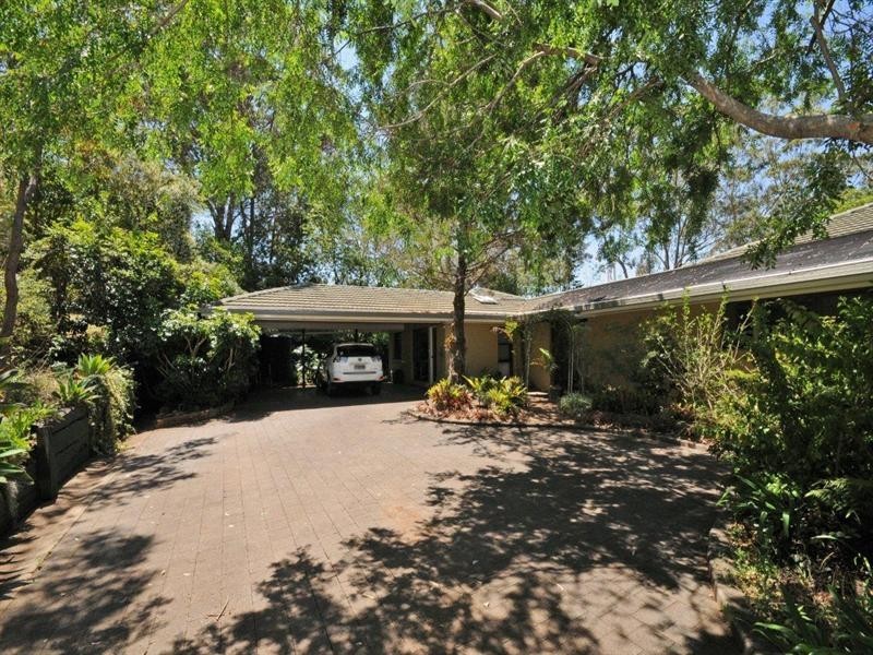 1 Niddrie Drive, Middle Ridge QLD 4350