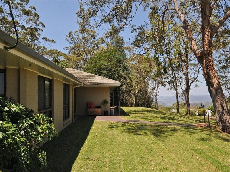 1 Niddrie Drive, Middle Ridge QLD 4350