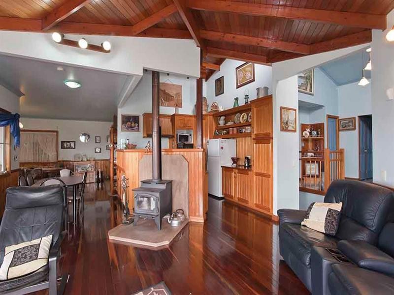 41 Skyline Drive, Blue Mountain Heights QLD 4350