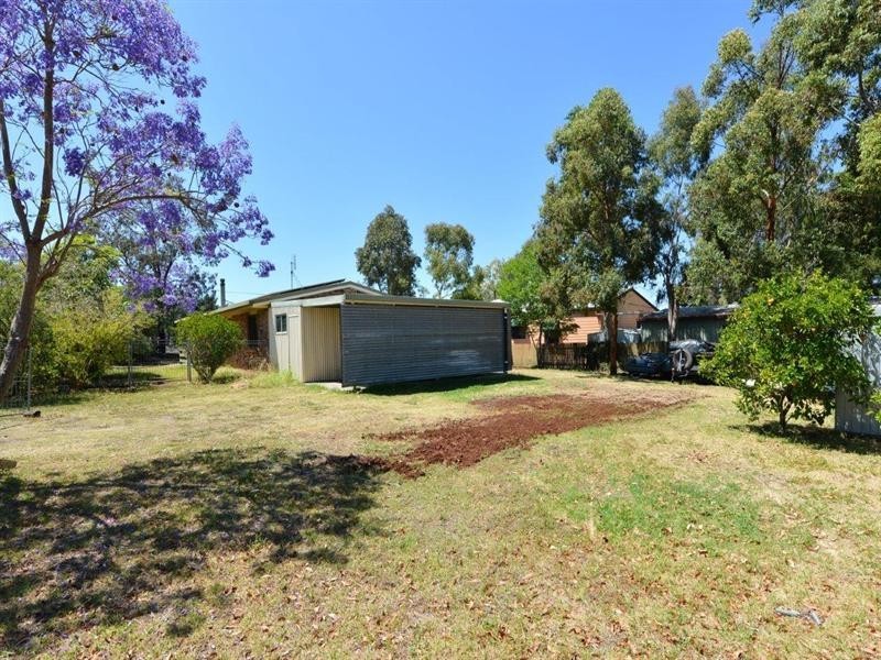 18 Balfour Street, Wyreema QLD 4352