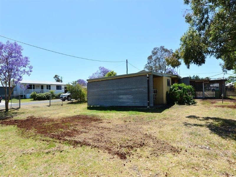 18 Balfour Street, Wyreema QLD 4352