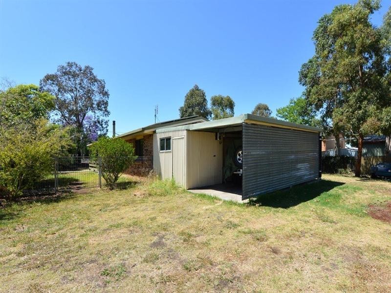 18 Balfour Street, Wyreema QLD 4352